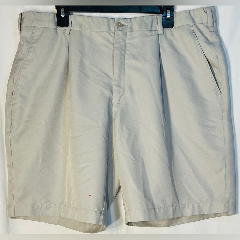 Nike Men’s Tan Golf Tour Performance Dri-Fit Shorts Size 40.